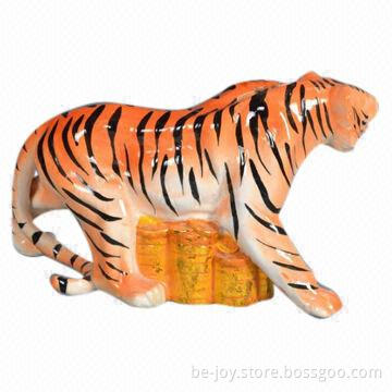 Coin Bank with Tiger Shape, Available in Various Colors and Sizes, OEM Orders are Welcome